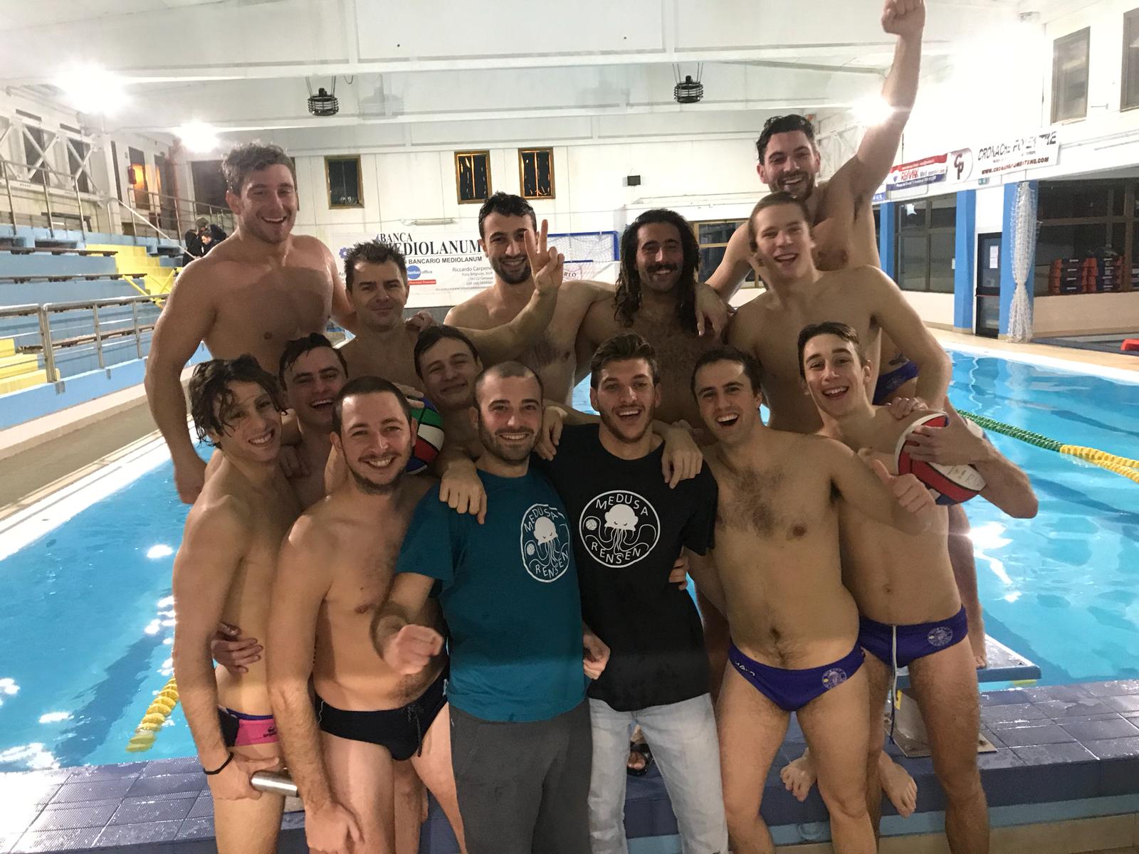 Foto Medusa Team Tre Anni Tra Sport Goliardia E Divertimento Cronache Ponentine